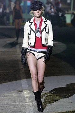 Look 15